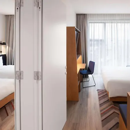 Hampton By Hilton Tallinn Exterior photo